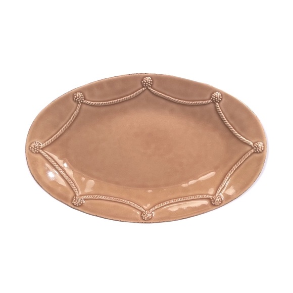 LIKE NEW Juliska Platter Berry & Thread Style - Picture 1 of 8